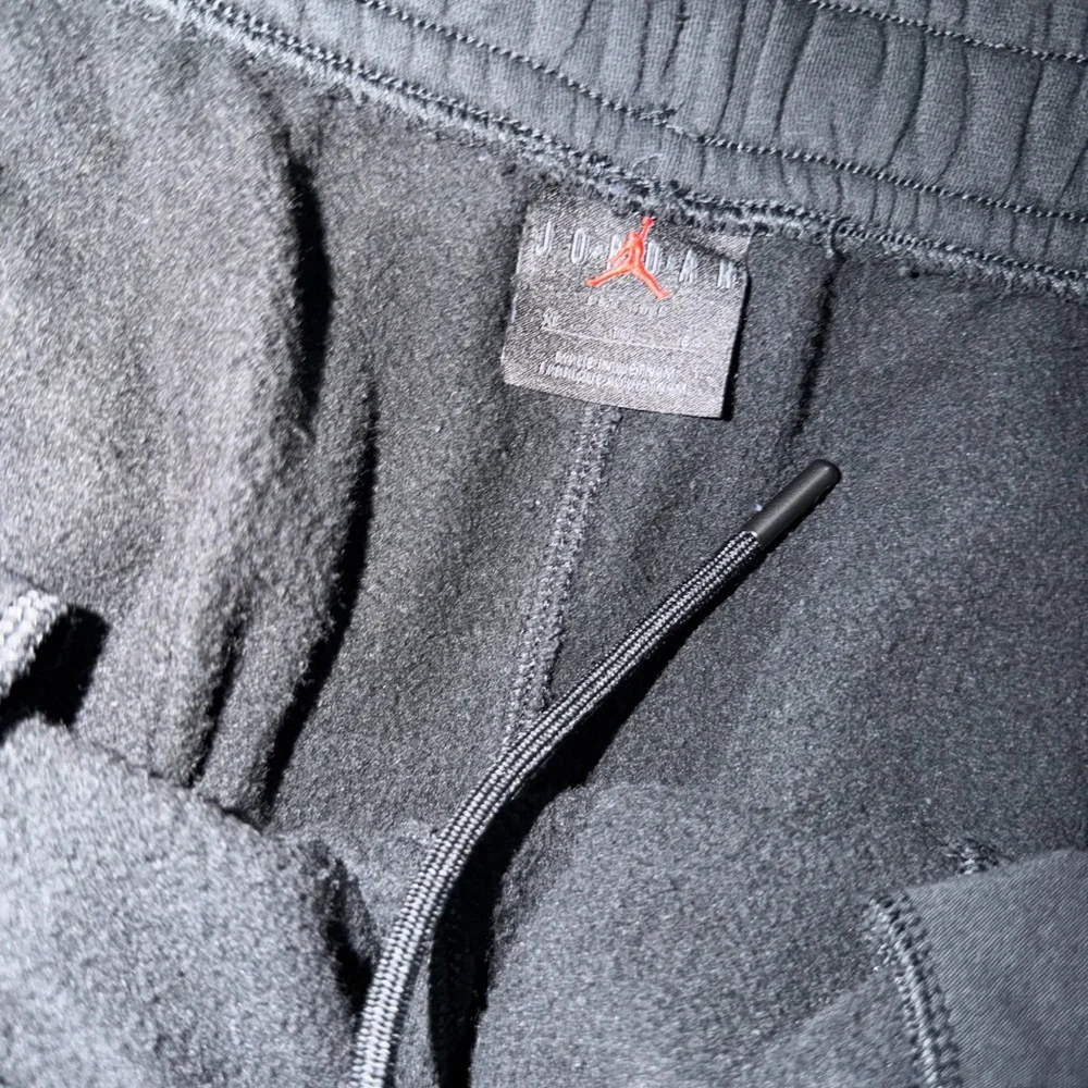 Air Jordan embroidered jump man club fleece sweatsuit - Picture 7 of 7